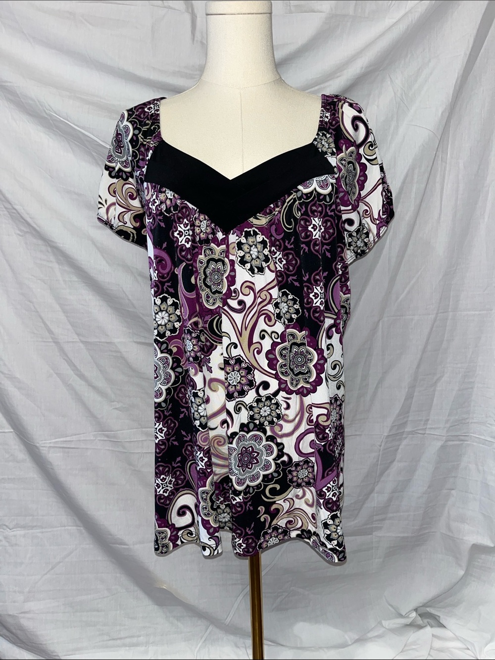 Perseption Purple & Black Floral V-Neck Tunic
